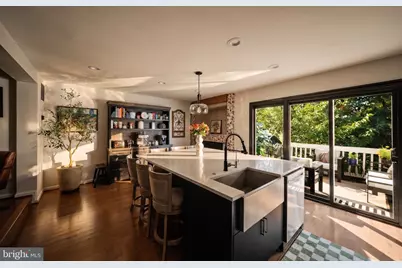 12091 Edgemere Circle, Reston, VA 20190 - Photo 6