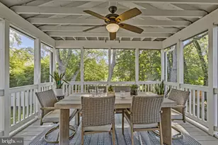 8707 Parry Ln, Alexandria, VA 22308 - Photo 20