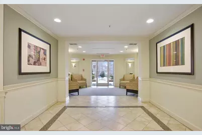 1860 Stratford Park Place #201, Reston, VA 20190 - Photo 4