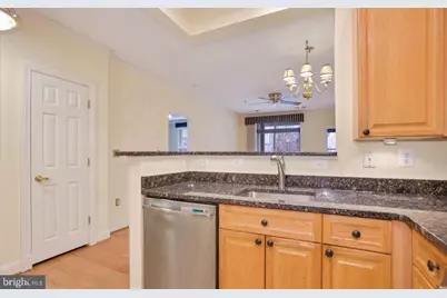 1860 Stratford Park Place #201, Reston, VA 20190 - Photo 8