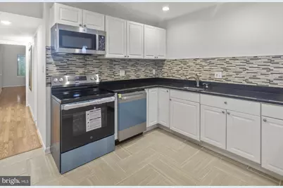 9743 Kings Crown Court #201, Fairfax, VA 22031 - Photo 2