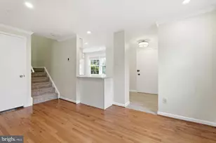 3158 Ellenwood Dr, Fairfax, VA 22031 - Photo 10