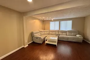 8562 Koluder Ct, Lorton, VA 22079 - Photo 6