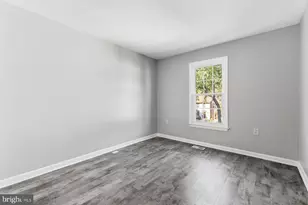 5416 New London Park Dr, Fairfax, VA 22032 - Photo 18