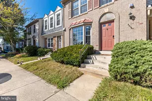 5416 New London Park Dr, Fairfax, VA 22032 - Photo 2