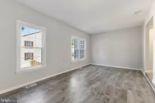 5416 New London Park Dr, Fairfax, VA 22032 - Photo 12