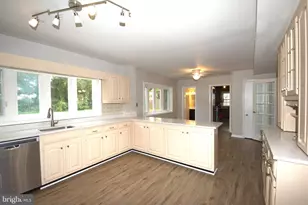 6933 Tyndale St, McLean, VA 22101 - Photo 16