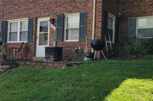 9778 Hagel Cir, Lorton, VA 22079 - Photo 2