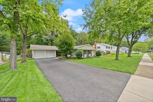 13127 Madonna Ln, Fairfax, VA 22033 - Photo 8