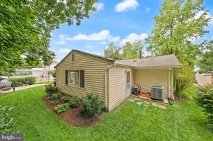 13127 Madonna Ln, Fairfax, VA 22033 - Photo 52