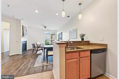 2655 Prosperity Avenue #311, Fairfax, VA 22031 - Photo 12