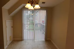 9538 Hagel Cir, Lorton, VA 22079 - Photo 6