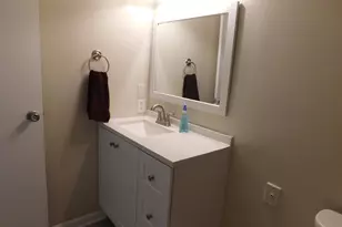 9538 Hagel Cir, Lorton, VA 22079 - Photo 12