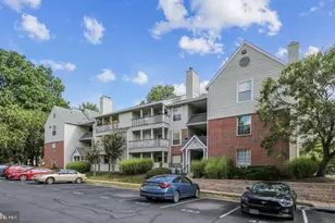 3921 Penderview Dr, Fairfax, VA 22033 - Photo 2