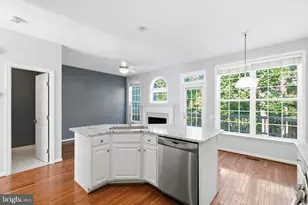 12880 Fair Valley Ct, Fairfax, VA 22033 - Photo 10