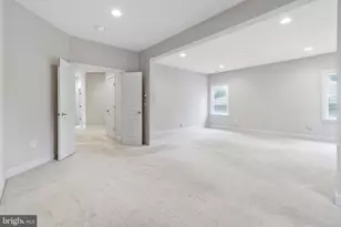 7223 Pine Dr, Annandale, VA 22003 - Photo 32