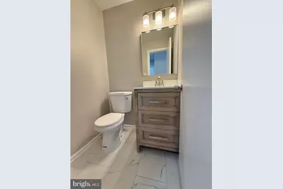 9926 Lakepointe Court, Burke, VA 22015 - Photo 12