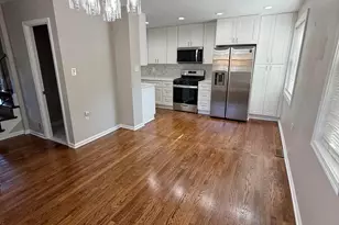9926 Lakepointe Ct, Burke, VA 22015 - Photo 8