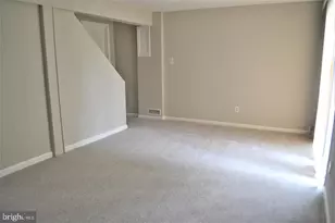 9926 Lakepointe Ct, Burke, VA 22015 - Photo 36