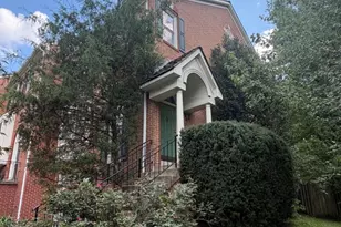 6307 Crooked Oak Ln, Falls Church, VA 22042 - Photo 2