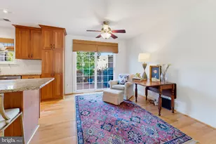 8020 Merry Oaks Ct, Vienna, VA 22182 - Photo 26