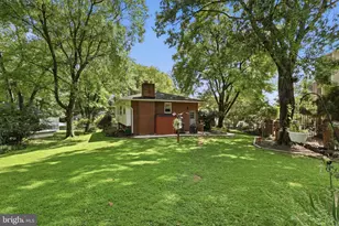 9216 Brian Dr, Vienna, VA 22180 - Photo 10