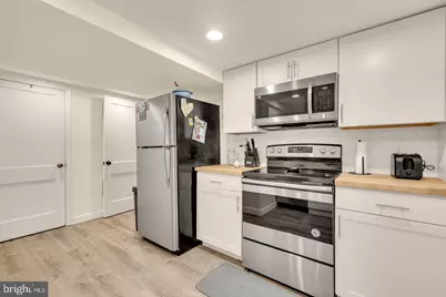 6616 Kerns Road, Falls Church, VA 22042 - Photo 30