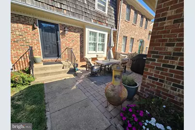 2922 Oakborough Square, Oakton, VA 22124 - Photo 4