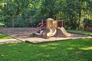2922 Oakborough Square, Oakton, VA 22124 - Photo 10