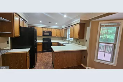 9346 McCarthy Woods Court, Burke, VA 22015 - Photo 6