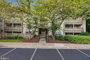 11717 Karbon Hill Ct, Reston, VA 20191 - Photo 4