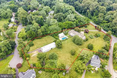 8133 Georgetown Pike, McLean, VA 22102 - Photo 12