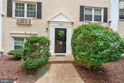 2305 Farrington Avenue #203, Alexandria, VA 22303 - Photo 2