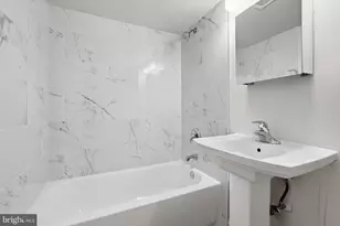 2341 Freetown Ct, Reston, VA 20191 - Photo 16