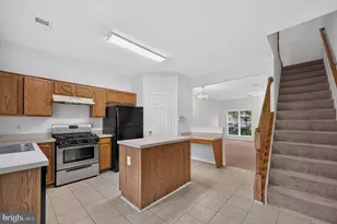 2426 Corn Crib Ct, Herndon, VA 20171 - Photo 8