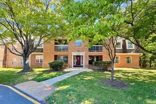 5932 Cove Landing Rd, Burke, VA 22015 - Photo 2
