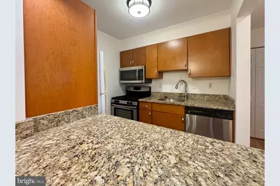 5932 Cove Landing Road #302D, Burke, VA 22015 - Photo 6