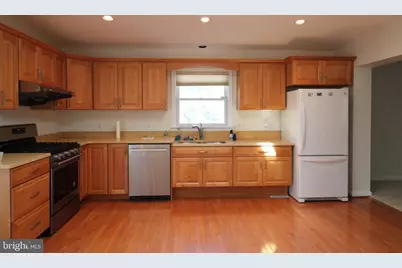 5100 Ampthill Drive, Alexandria, VA 22312 - Photo 8
