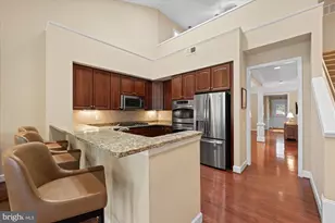 8930 Pink Carnation Ct, Lorton, VA 22079 - Photo 12