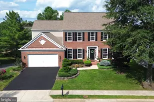 8164 American Holly Rd, Lorton, VA 22079 - Photo 2