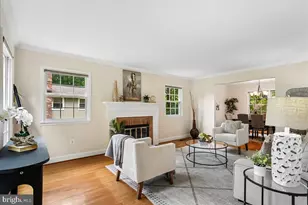 3215 Amberley Ln, Fairfax, VA 22031 - Photo 4