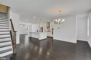3061 Alan Shepard St, Herndon, VA 20171 - Photo 4