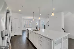 3061 Alan Shepard St, Herndon, VA 20171 - Photo 6