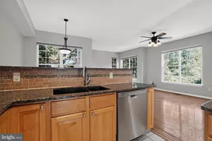 [Address not provided], Alexandria, VA 22310 - Photo 6