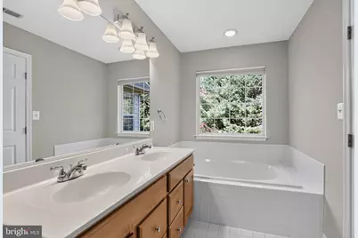 [Address not provided], Alexandria, VA 22310 - Photo 20