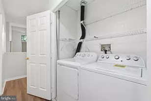 11559 Rolling Green Ct, Reston, VA 20191 - Photo 12
