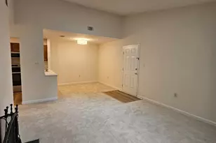 7705 Lexton Pl, Springfield, VA 22152 - Photo 10