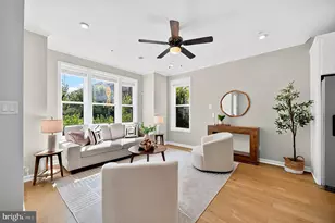 14429 Beckett Glen Cir, Chantilly, VA 20151 - Photo 10