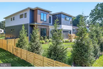 7421 Magarity Road, Falls Church, VA 22043 - Photo 4
