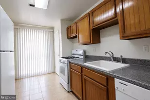 5610 Bloomfield Dr, Alexandria, VA 22312 - Photo 6